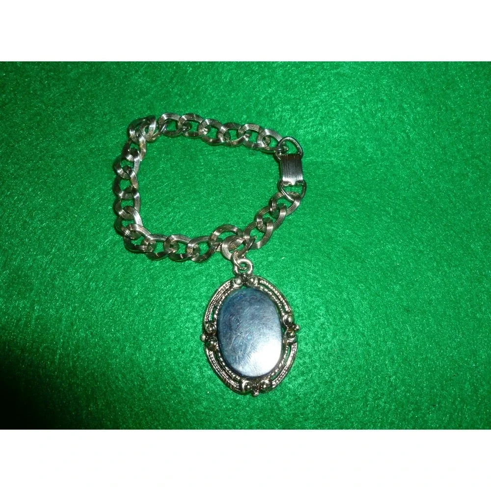 Vintage Silver Tone Blue Swirl Faux Stone Oval Charm Bracelet Ornate Link Chain‎